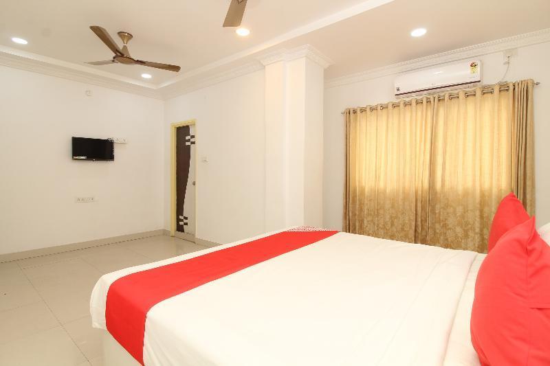 Oyo 37499 Saba Service Apartments Haïdarabad Extérieur photo