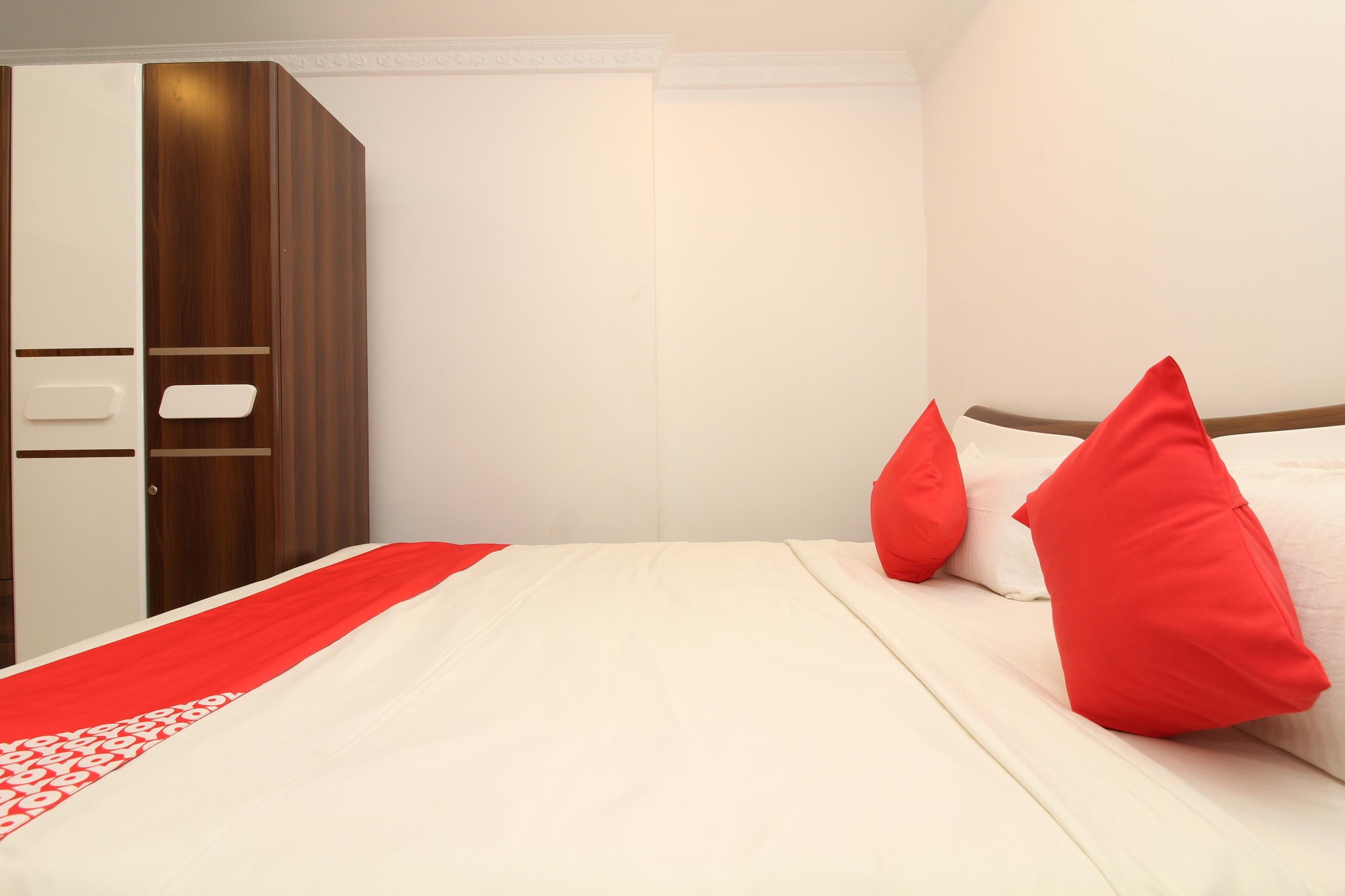 Oyo 37499 Saba Service Apartments Haïdarabad Extérieur photo