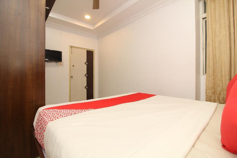 Oyo 37499 Saba Service Apartments Haïdarabad Extérieur photo