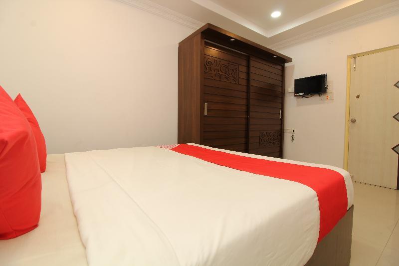 Oyo 37499 Saba Service Apartments Haïdarabad Extérieur photo